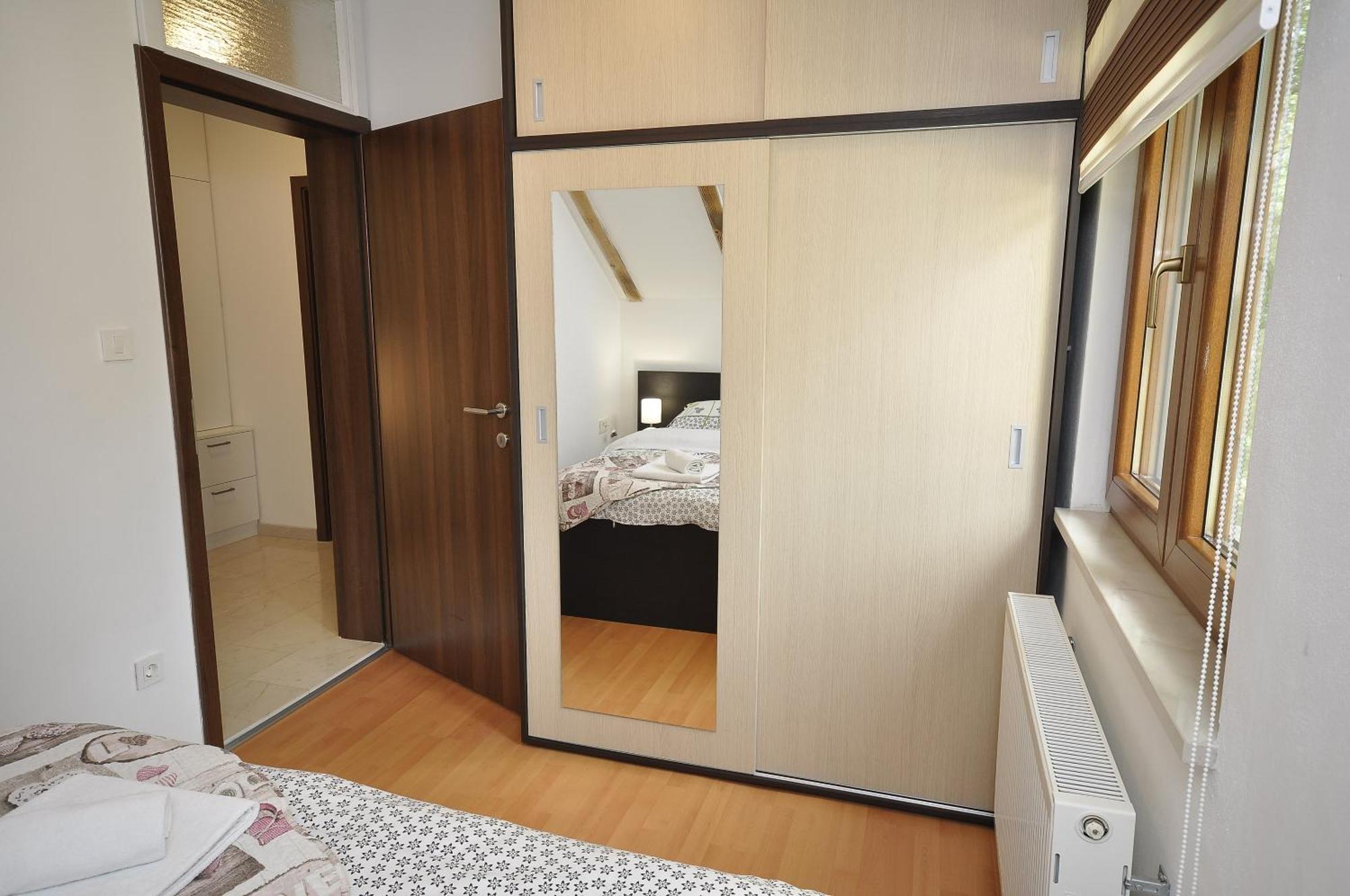 Holiday House Marija Villa Otocac Bagian luar foto