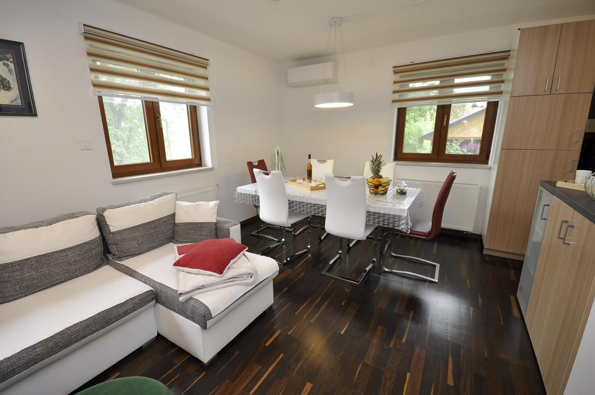 Holiday House Marija Villa Otocac Bagian luar foto