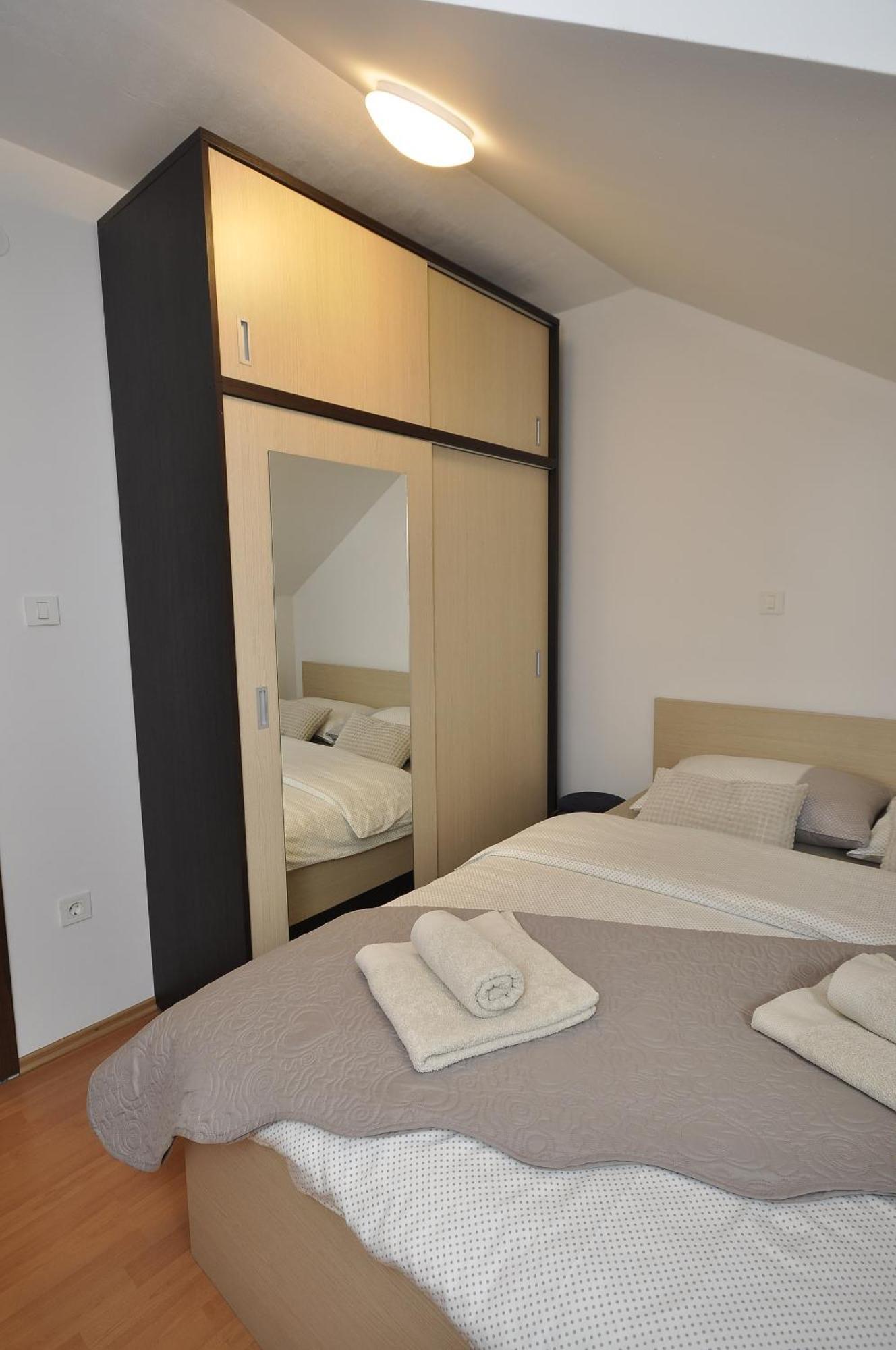 Holiday House Marija Villa Otocac Bagian luar foto